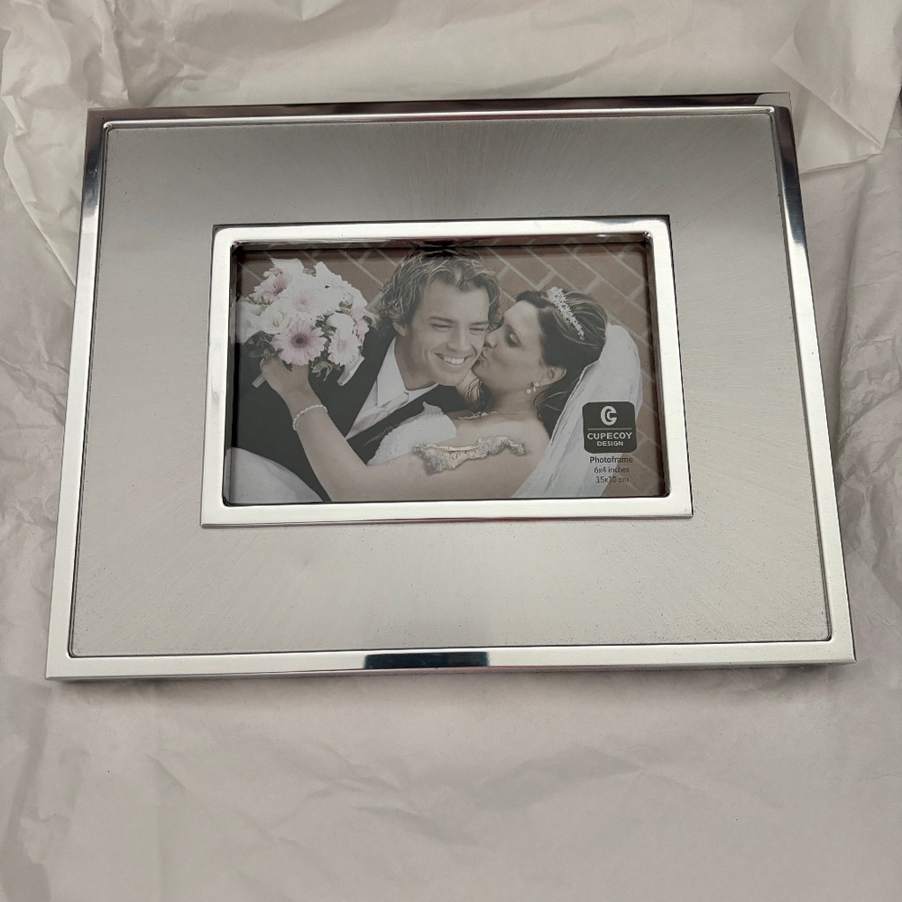 Cupecoy design picture frame